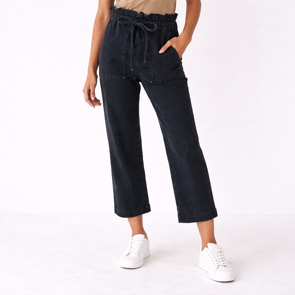 Something Navy Women’s Black Agnes Paper bag Denim Jeans Cropped Size L